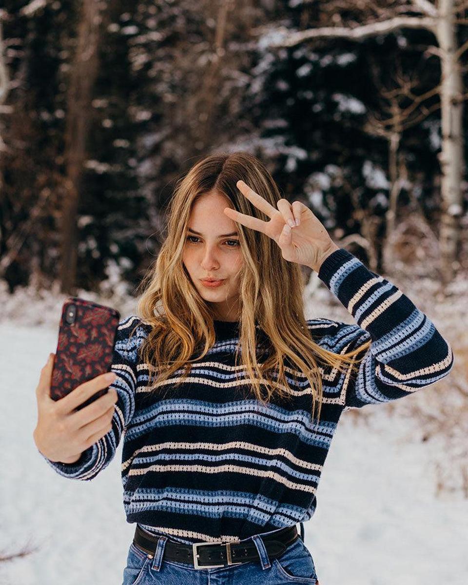 Branching Out | Festive Floral Case