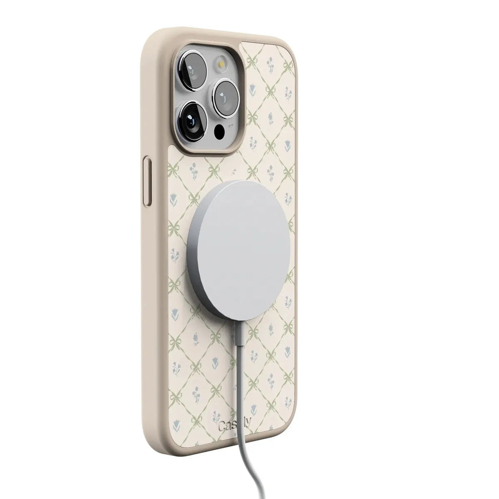 Petit Petals | Dainty Lattice Case