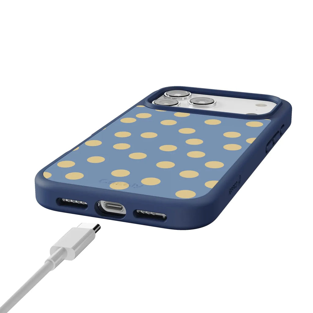 In the Spotlight | Pastel Polka Dot Case