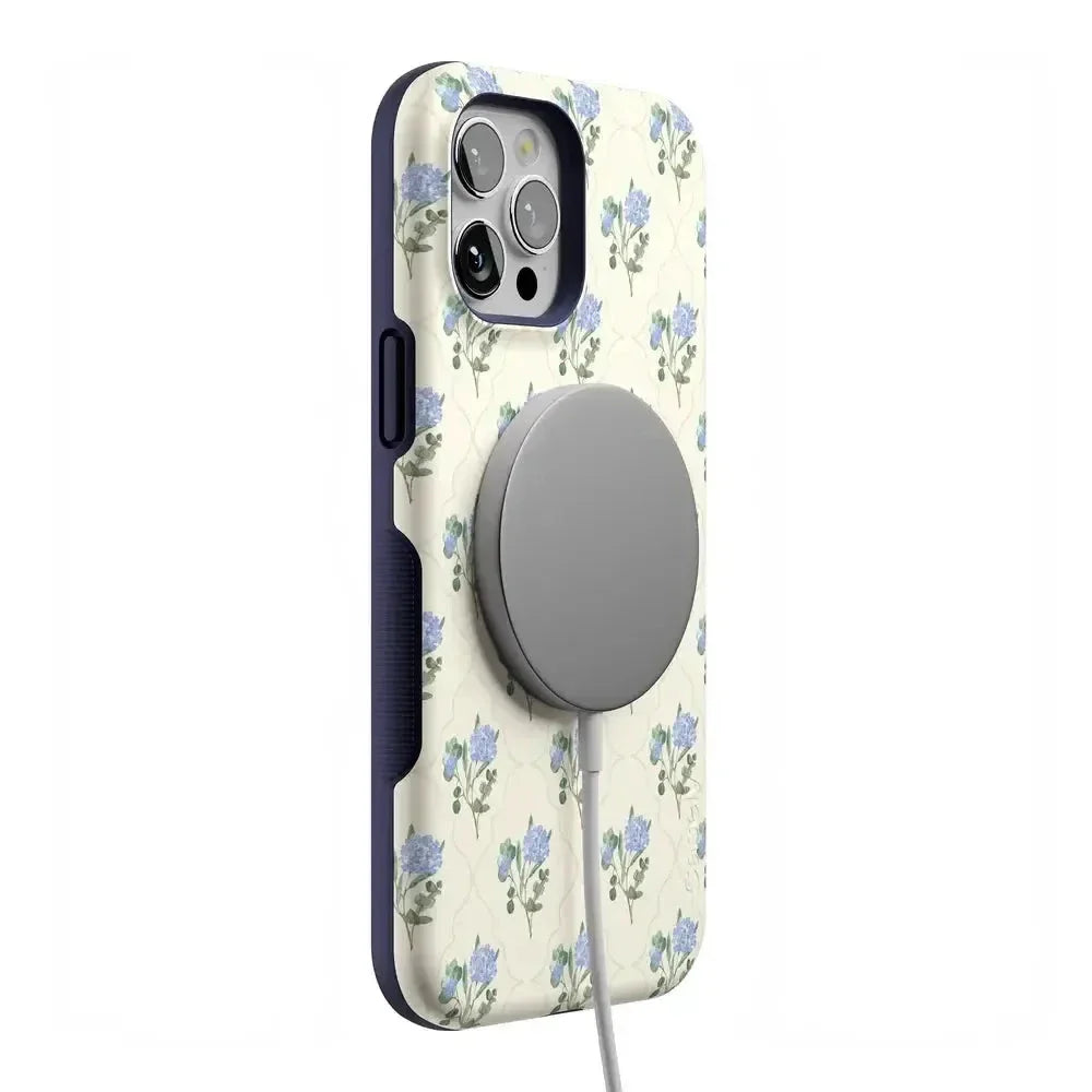 Vintage Garden | Blue Hydrangea Case