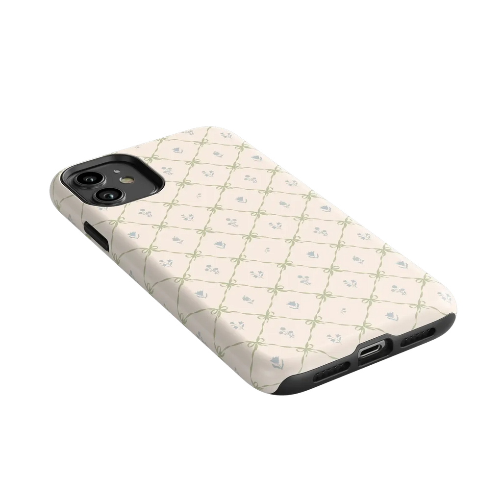 Petit Petals | Dainty Lattice Case